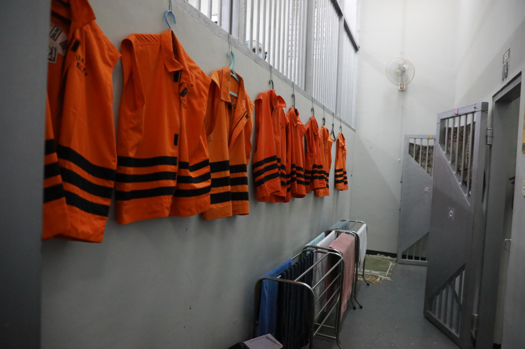 “Kita tambahkan CCTV, kemudian juga perbaikan-perbaikan lainnya,” kata Cahya di Rutan Gedung Merah Putih KPK, Jakarta Pusat, Kamis, 10 September 2024.