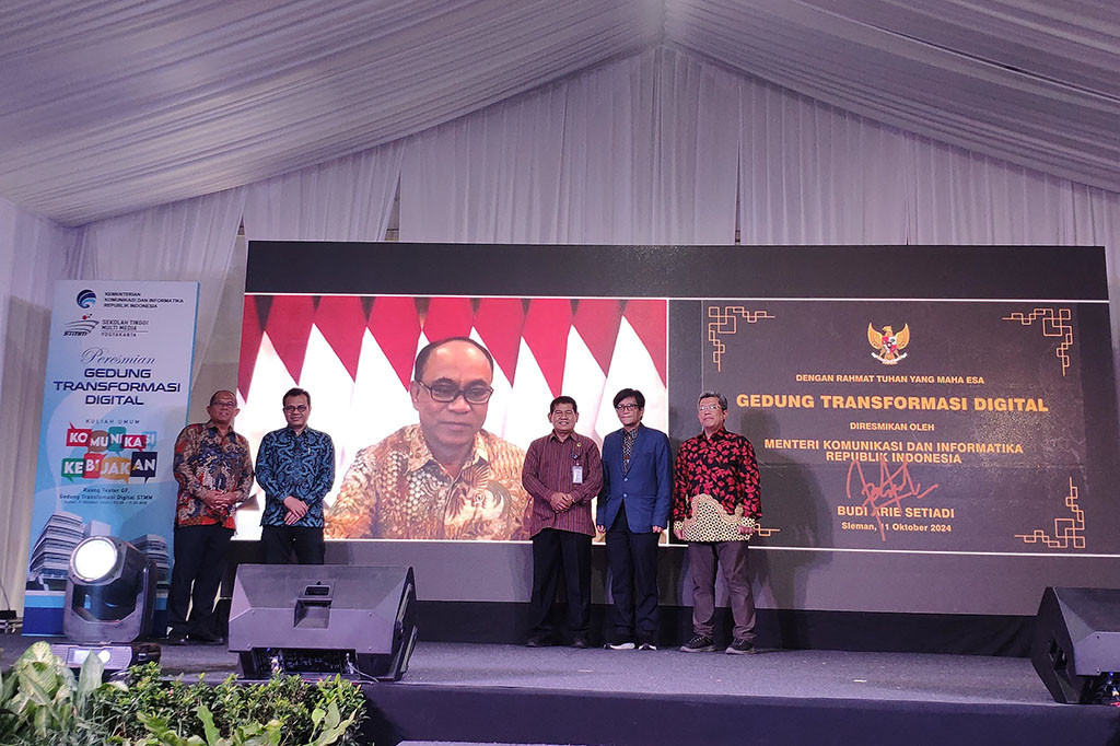 “STMM diharapkan menghasilkan lulusan yang memiliki pengetahuan dan keterampilan TIK yang dapat mengakselerasi pertumbuhan ekonomi melalui transformasi digital nasional,” tutur Budi saat menghadiri acara secara daring dari Jakarta.