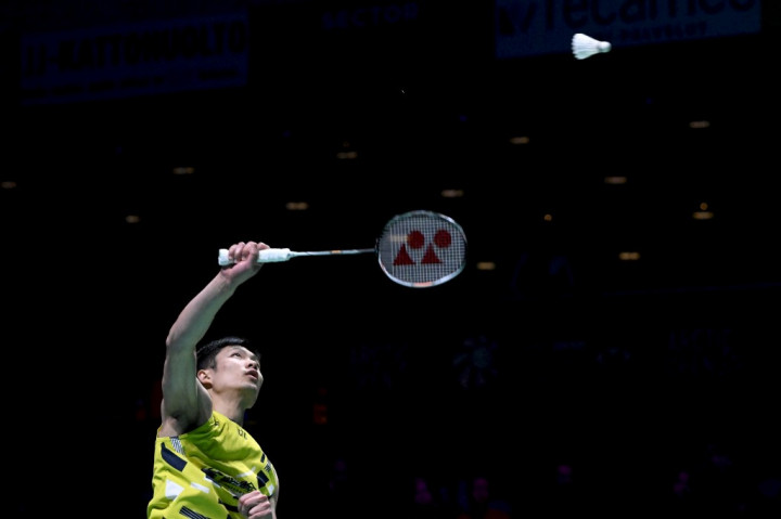 Menurut statistik tournamentsoftware.com, Chou terpantang lebih sering memimpin perolehan poin pada gim pertama. Tapi, Jonatan sempat meraup 7 poin secara beruntun untuk berbalik unggul hingga kedudukan menjadi 9-6.