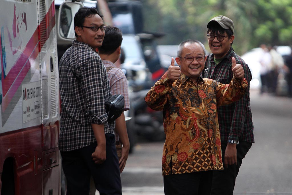 Sementara Abdul Mu'ti diminta Prabowo untuk memimpin Kementerian Pendidikan Dasar dan Menengah. Ia menyatakan siap menerima amanah tersebut.
