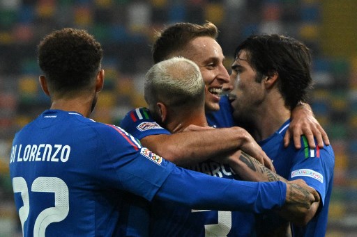 Italia kokoh di puncak klasemen sementara Grup A2 Nations League pada setelah melibas Israel dengan kemenangan telak 4-1 pada pertandingan di Stadion Friuli, Udine, Selasa, 15 Oktober 2024 dini hari WIB.