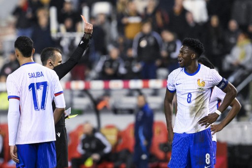 Prancis harus tampil dengan sepuluh pemain pada fase akhir laga, setelah kapten Aurelien Tchouameni diusir keluar lapangan pada menit ke-76. Namun meski bermain dengan minus satu pemain, tim tamu mampu menjaga keunggulan sampai peluit panjang berbunyi.