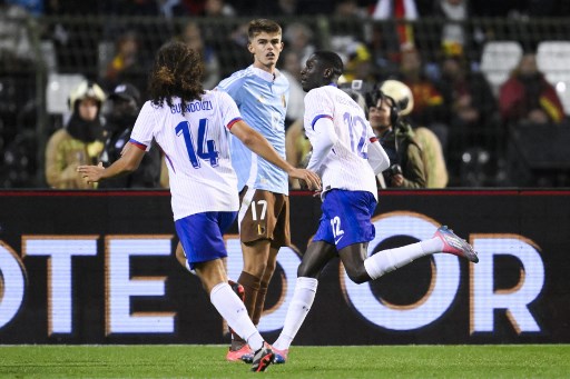 Kolo Muani yang menjalani awal musim yang sulit di klubnya kemudian tampil menjadi pahlawan Les Bleus setelah tandukannya berbuah gol penentu kemenangan pada menit ke-60.