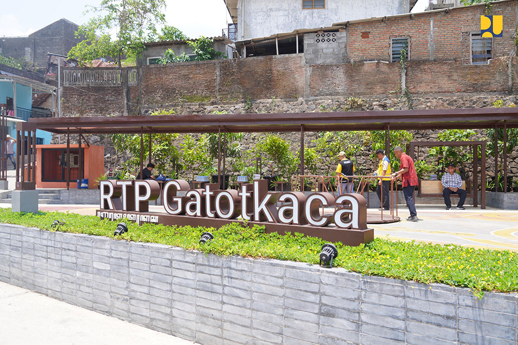 Kepala Balai Prasarana Permukiman Wilayah DIY Ditjen Cipta Karya Jonny Zainuri Echsan mengatakan pekerjaan peningkatan kualitas kawasan kumuh Mrican merupakan sinergi dari berbagai pihak. 