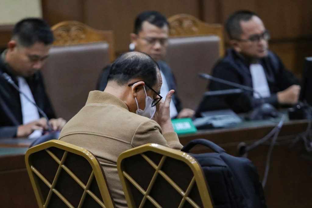 Mantan Hakim Agung Gazalba Saleh dinyatakan terbukti menerima gratifkasi dan melakukan pencucian uang. Dia diberikan hukuman penjara oleh majelis hakim.