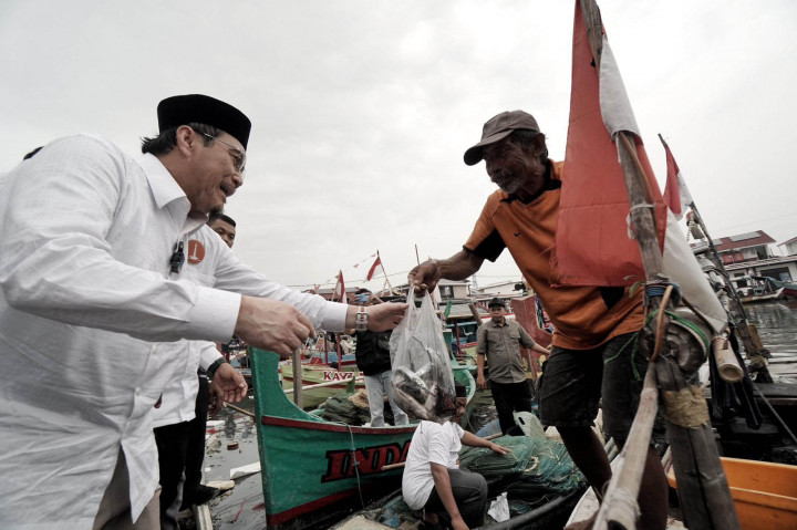 Calon gubernur (cagub) dan calon wakil gubernur (cawagub) Jakarta 2024 nomor urut 1, Ridwan Kamil (RK) dan Suswono (RIDO), janji menaikkan kualitas hidup nelayan. Hal ini disampaikan usai mendapat deklarasi dukungan dari Aliansi Nelayan Pesisir Jakarta dan Kepulauan Seribu.