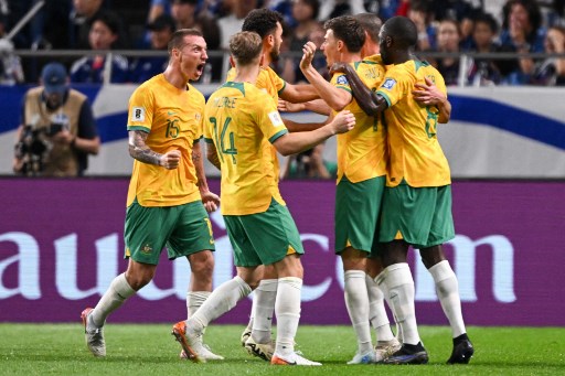 Jepang justru tertinggal 0-1 dari Australia pada menit ke-58 lewat gol bunuh diri Shogo Taniguchi.