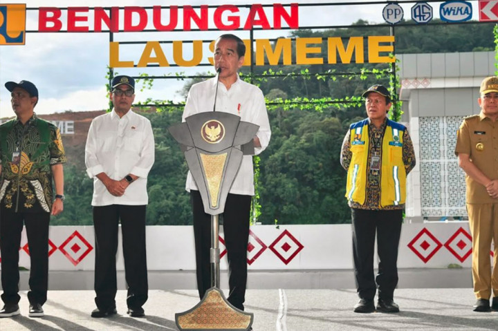 Presiden Joko Widodo meresmikan Bendungan Lausimeme yang terletak di Kabupaten Deli Serdang, Provinsi Sumatra Utara, Rabu, 16 Oktober 2024. Bendungan Lausimeme ini menjadi bendungan ke-47 selama 10 tahun pemerintahannya.