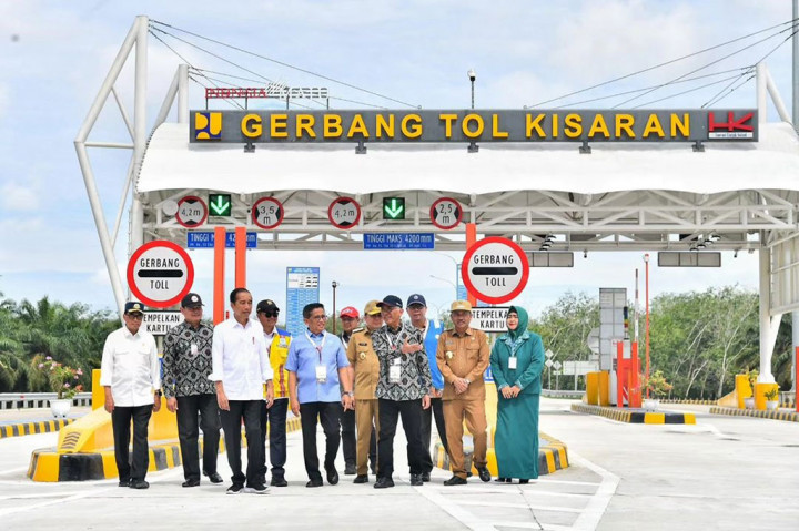 Tol Bayung Lencir-Tempino yang diresmikan yakni jalan tol seksi tiga Provinsi Jambi sepanjang 34 km yang menghabiskan anggaran Rp5,6 triliun. Tol tersebut sudah dibangun sejak dua tahun yang lalu dan menjadi bagian dari Jalan Tol Trans-Sumatera.  