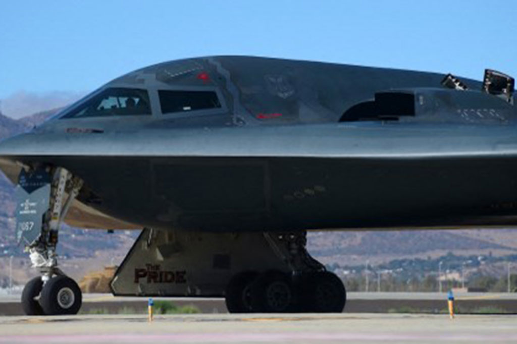 Menteri Pertahanan AS Lloyd Austin mengatakan bahwa pesawat pengebom B-2 menargetkan lima lokasi penyimpanan senjata bawah tanah yang diperkeras di wilayah Yaman yang dikuasai Houthi. Serangan itu juga tampaknya menjadi peringatan tidak langsung bagi Iran, dermawan utama Houthi, yang telah menargetkan Israel dengan serangan rudal balistik dua kali selama setahun terakhir. 