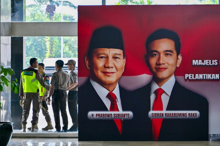 Tentara Nasional Indonesia (TNI) membentuk 10 satuan tugas pengamanan VVIP pelantikan presiden terpilih Prabowo Subianto dan wakil presiden terpilih Gibran Rakabuming Raka.