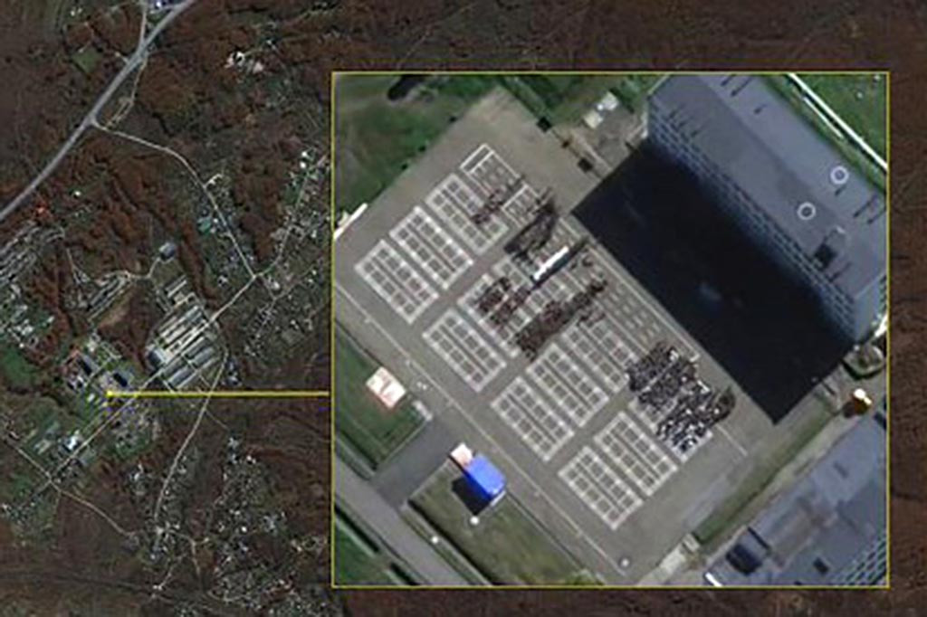 Citra satelit milik Airbus Defence and Space dari fasilitas militer Khabarovsk milik Rusia, tempat Badan Intelijen Nasional Korea Selatan (NIS) mengatakan personel Korea Utara berkumpul di tempat latihan pada Rabu, 16 Oktober 2024.