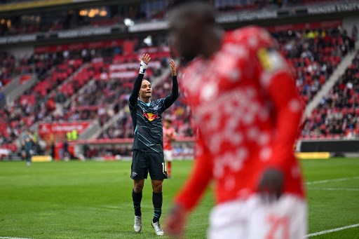 Berstatus sebagai tim tamu, RB Leipzig menggondol tiga poin penuh usai menaklukkan Mainz, 2-0 pada pertandingan pekan ketujuh Liga Jerman yang berlangsung di Mewa Arena, Mainz, Sabtu, 19 Oktober 2024 malam WIB.