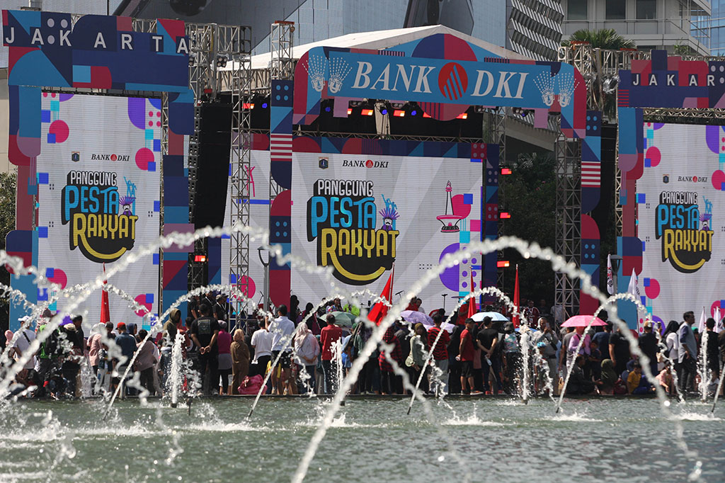 ???????Kementerian BUMN menyiapkan sedikitnya 13 titik panggung hiburan untuk memeriahkan pelantikan presiden dan wakil presiden terpilih Prabowo Subianto dan Gibran Rakabuming Raka, yang diisi oleh sederet musisi dan penyanyi nasional.