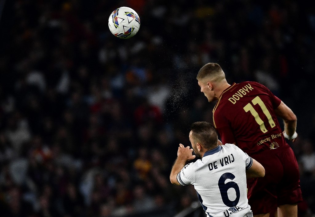 Inter Milan berhasil menang tipis 1-0 saat berhadapan dengan AS Roma dalam pekan kedelapan Serie A 2024/25 Olimpico pada Senin, 21 Oktober 2024 dini hari WIB.  