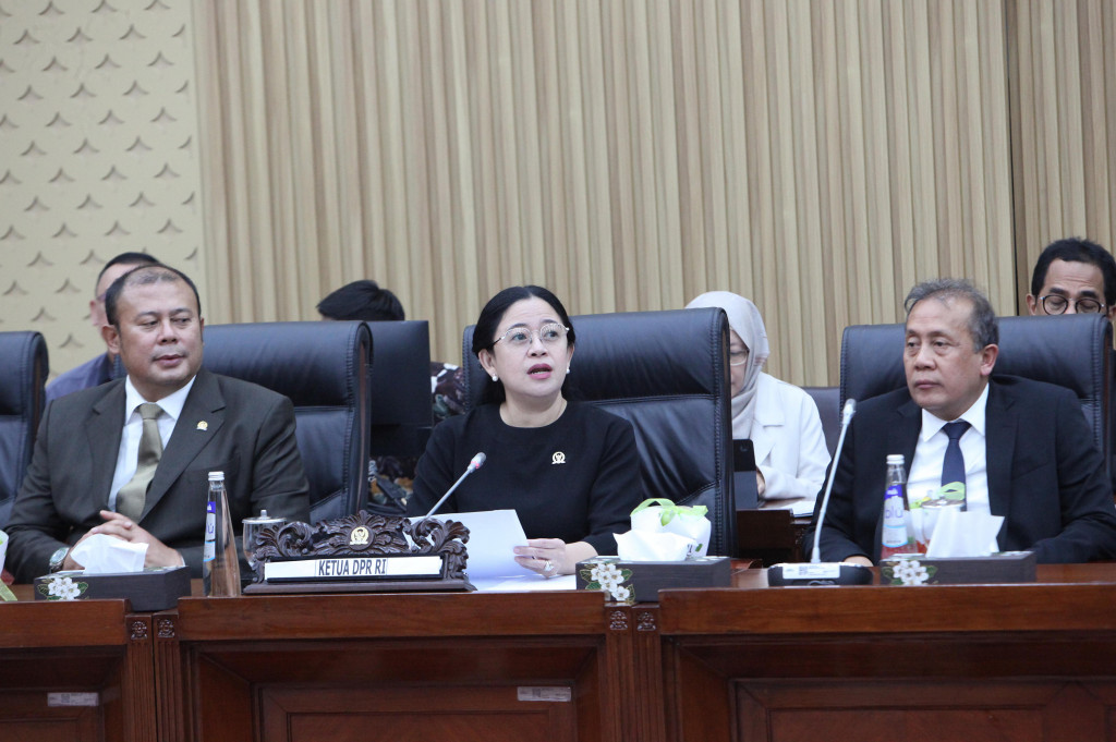 Rapat Paripurna Ke-5 DPR RI Masa Persidangan I Tahun Sidang 2024-2025 menyetujui nama-nama keanggotaan fraksi pada alat kelengkapan dewan (AKD) DPR RI masa keanggotaan 2024-2029 yang terdiri atas komisi dan badan.