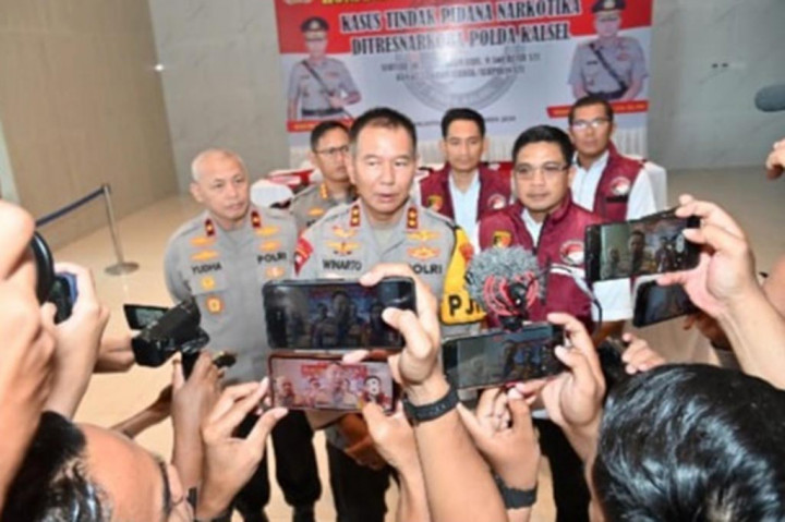 Keberhasilan pengungkapan ini, tambah Kapolda, juga telah menyelamatkan sekitar 363.561 jiwa terhindar dari mengonsumsi narkoba serta menghemat anggaran negara dan masyarakat untuk biaya rehabilitasi pecandu mencapai Rp1,8 triliun. 