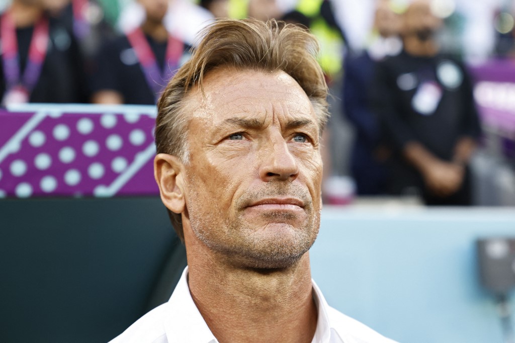 Tim Nasional Arab Saudi resmi menunjuk kembali Herve Renard sebagai pelatih kepala menggantikan Roberto Mancini yang dipecat pada Jumat, 25 Oktober 2024. 