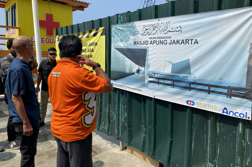 Dalam kunjungan kali ini Rano Karno didampingi oleh loyanis Anies Baswedan Geisz Chalifah yang juga adalah Eks Komisaris Ancol. Geisz mengatakan melanjutkan pembangunan dua proyek ini sejalan dengan janji pasangan Pramono-Rano yang akan melanjutkan program Anies Baswedan.