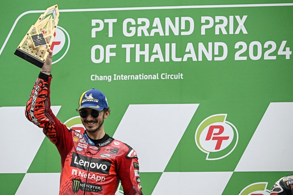 Bagnaia juga mengawali sprint race Sabtu, 26 Oktober 2024 di posisi terdepan, tetapi ia hanya mampu finis di posisi ketiga, tepat di belakang Martin. Rekan setim Bagnaia di Ducati Lenovo Team, Enea Bastianini, memenangi balapan tersebut.