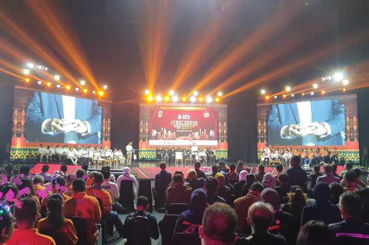 Dalam menyampaikan program kerja RK juga akan menambahkan program makan ke segmen-segmen yang membutuhkan di Jakarta. “Kita akan tambahkan makan siang gratis untuk segmen-segmen tertentu yang membutuhkan,” jelasnya.