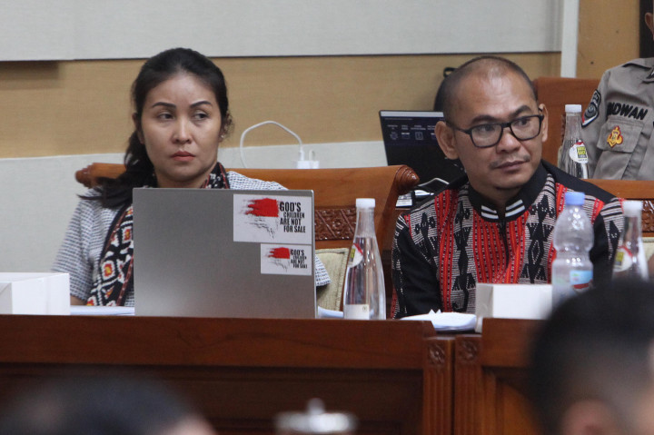 Mantan Kaur Bin Ops (KBO) Reskrim Polresta Kupang Kota Ipda Rudy Soik menghadiri langsung rapat dengar pendapat (RDP) Komisi III DPR RI yang membahas polemik dugaan pelanggaran etik yang dilakukannya di Kompleks Parlemen, Senayan, Jakarta, Senin, 2 Oktober 2024.