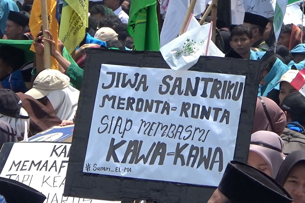 Dalam aksinya, mereka juga mendesak polisi dan jajaran pemda di DIY untuk membersihkan penjualan miras. Karena diketajui miras telah menjadi biang dari berbagai tindak kekerasan dan kriminalitas di Yogyakarta.