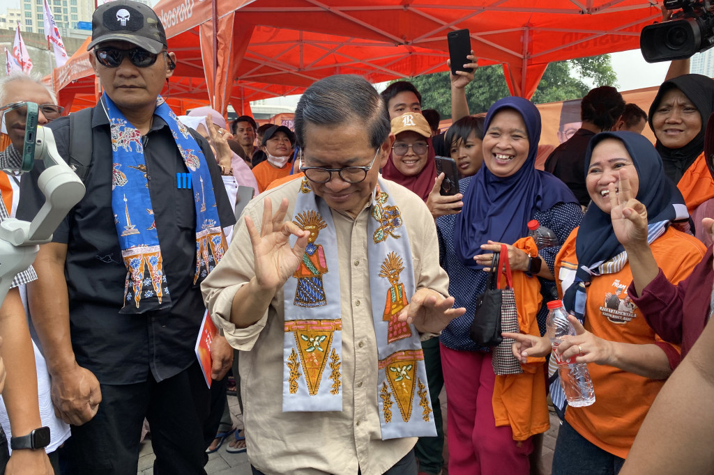 “Politik saya riang gembira, saya tidak mau menari-nari di tempat hal yang tidak perlu saya menari,” kata Pramono di Kebayoran Lama, Jakarta Selatan, Selasa, 29 Oktober 2024.