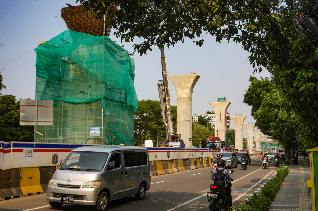Proyek ini telah mencatat beberapa capaian penting, seperti penyambungan seluruh balok atau girder dari Stasiun Velodrome hingga Stasiun Rawamangun.