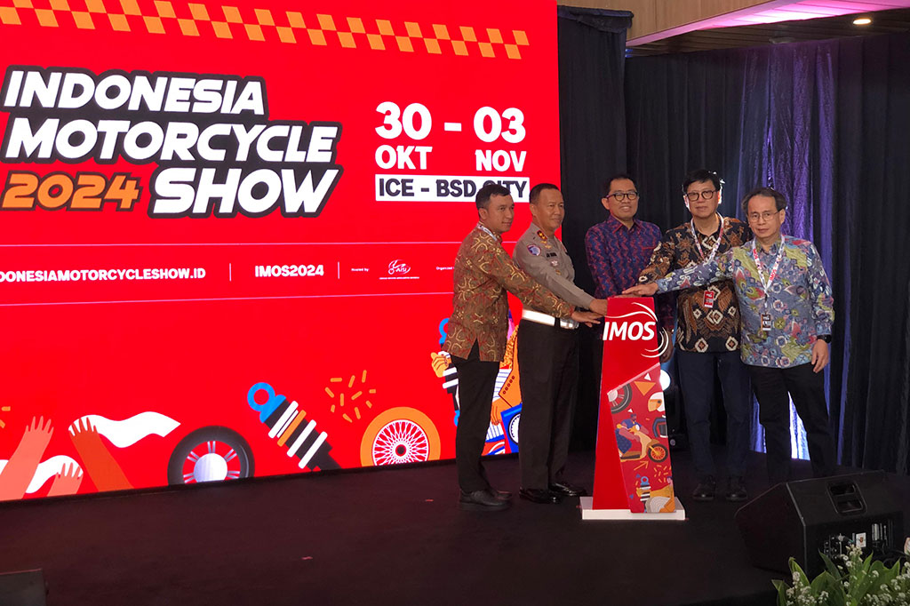 Indonesia Motorcycle Show (IMOS) 2024 resmi dibuka mulai hari ini Rabu, 30 Oktober sampai 3 November 2024 di Indonesia Convention Exhibition (ICE) BSD City Kabupaten Tangerang. IMOS dibuka oleh Wakil Menteri Perindustrian (Wamenperin) Faisol Riza.