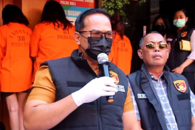 Pada Selasa, 28 Oktober 2024, Polda Bali tengah membongkar kasus prostitusi di tempat spa plus-plus sesama jenis yakni Elegantz Spa dan Sauna Bali yang berlokasi di Jalan Gunung Tangkuban Perahu, Kerobokan, Badung.