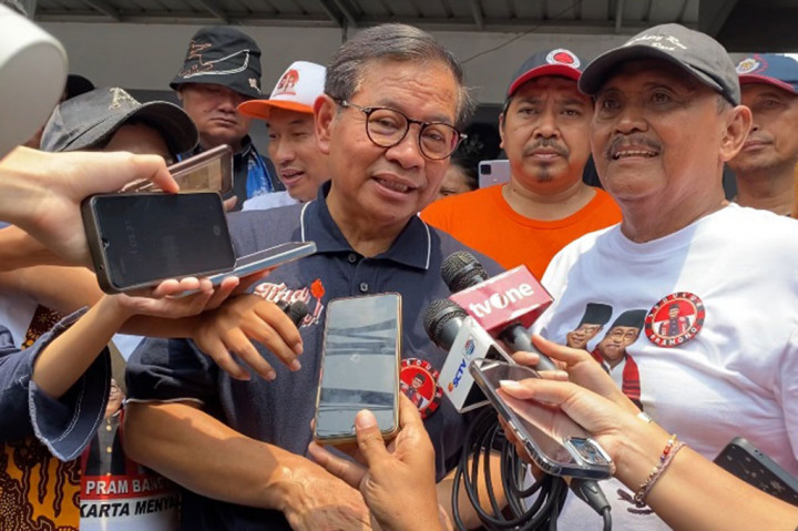 Calon Gubernur (Cagub) Jakarta nomor urut tiga Pramono Anung memberikan pernyataan atas pertemuan dirinya dengan tujuh anggota Partai yang tergabung dalam Koalisi Indonesia Maju (KIM) Plus di kediamannya. Pramono mengatakan dirinya terbuka kepada semua pihak termasuk semua partai politik.