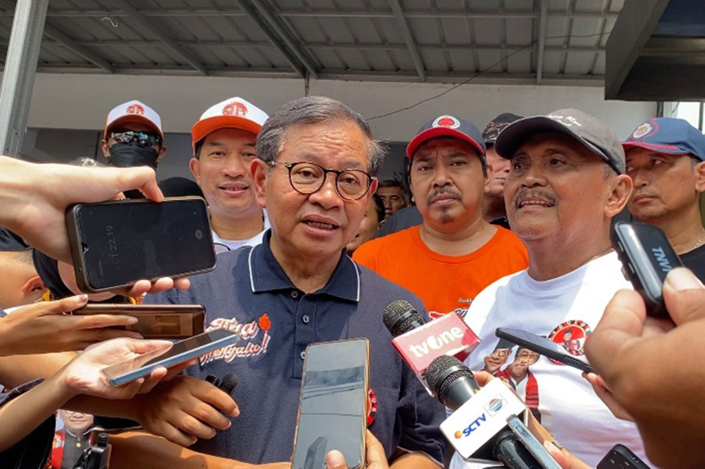 Pertemuan dengan beberapa partai selain pengusung sudah sering dilakukan oleh Pramono, namun selama ini dilakukan secara tertutup. Senior kader Partai Demokrasi Indonesia Perjuangan (PDIP) itu mengaku kaget pertemuan kali ini diketahui oleh awak media. “Saya juga kaget kemudian kok ini media bisa tahu. Tapi intinya saya sebagai calon gubernur, saya bukan gubernur satu partai,” tegasnya.