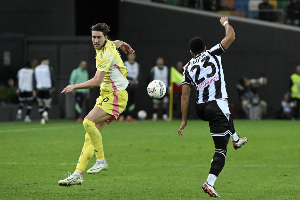 Juventus berhasil meraih tiga poin setelah menang 2-0 atas tuan rumah Udinese dalam lanjutan Serie A 2024/25 pekan ke-11 di Bluenergy Stadium pada Minggu, 11 November 2024 dini hari WIB.