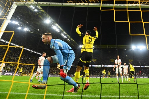 Kemenangan Dortmund hadir berkat gol dari Maximilian Beier dan Serhou Guirassy, sedangkan RB Leipzig sempat unggul terlebih dahulu melalui Benjamin Sesko.