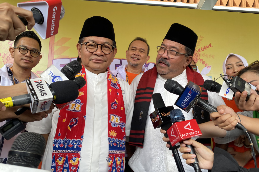 “Saya dan bang Doel dari semua proses terlibat secara langsung, baik pemilihan siapa yang menjadi ketua panitia, orang-orang yang tampil. Karena memang saya dan bang Doel biasa kerja detail,” lanjut Pramono di tempat yang sama.