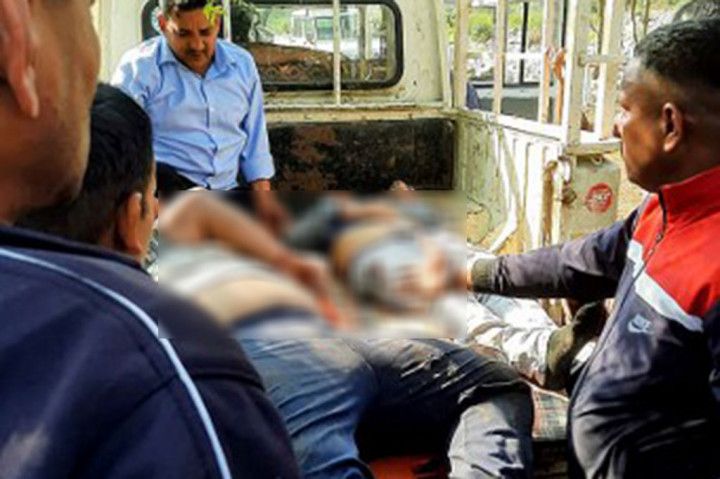 Kecelakaan itu terjadi di Distrik Almora di negara bagian pegunungan Uttarakhand. 