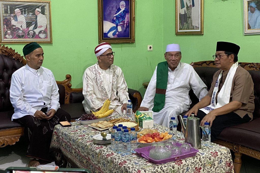 Calon Gubernur (Cagub) Jakarta nomor urut 3 Pramono Anung mengunjungi kediaman Ketua Koordinasi Dakwah Indonesia (KODI) KH. Jamaludin Faishal Hasyim. Dalam kunjungan ini Pramono mengungkapkan dirinya banyak mendapat masukan dan saran dari para Ustadzah agar majelis taklim mendapatkan perhatian secara langsung oleh Pemerintah Daerah.