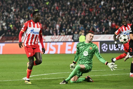 Sedangkan dua gol Red Star Belgrade dicetak oleh Silas Katompa Mvumpa dan Milson.
