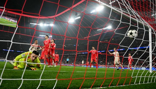 Jamal Musiala menjadi pahlawan kemenangan Die Roten dengan gol tunggalnya di babak kedua tepatnya menit ke-68.