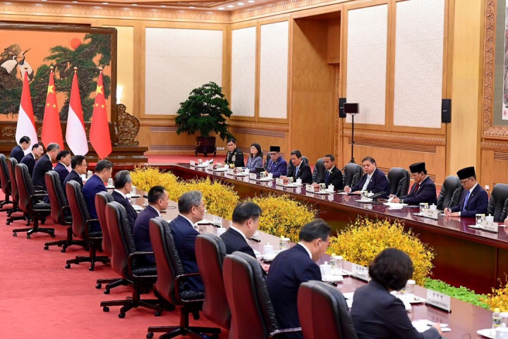 Xi Jinping juga sepakat untuk menjaga tradisi kerja sama yang baik dengan Indonesia. Sekaligus mematuhi hubungan bilateral yang menguntungkan kedua negara.