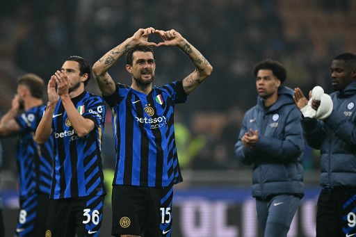Inter Milan dan Napoli harus puas berbagi poin setelah bermain imbang 1-1 dalam lanjutan Serie A 2024/25 yang berlangsung di Giuseppe Meazza, Senin, 11 November 2024 dini hari WIB.