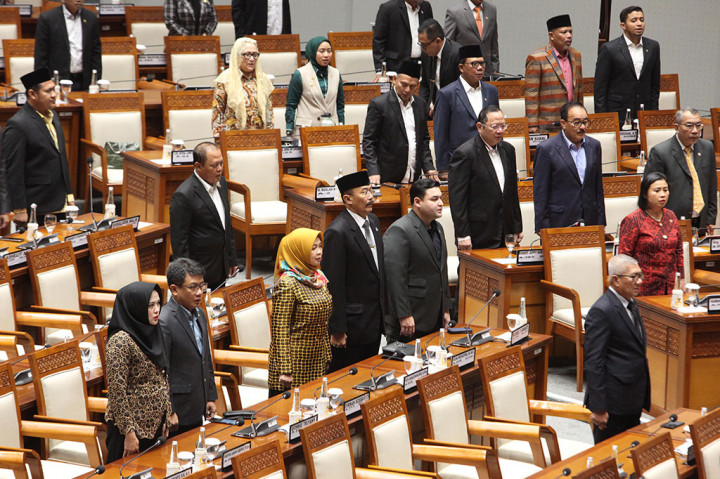 Badan Legislasi DPR menyatakan perubahan dalam UU DKJ itu akan memuat tentang kepastian nomenklatur DKJ, salah satunya terkait penamaan gubernur dan wakil gubernur DKI Jakarta menjadi DKJ.