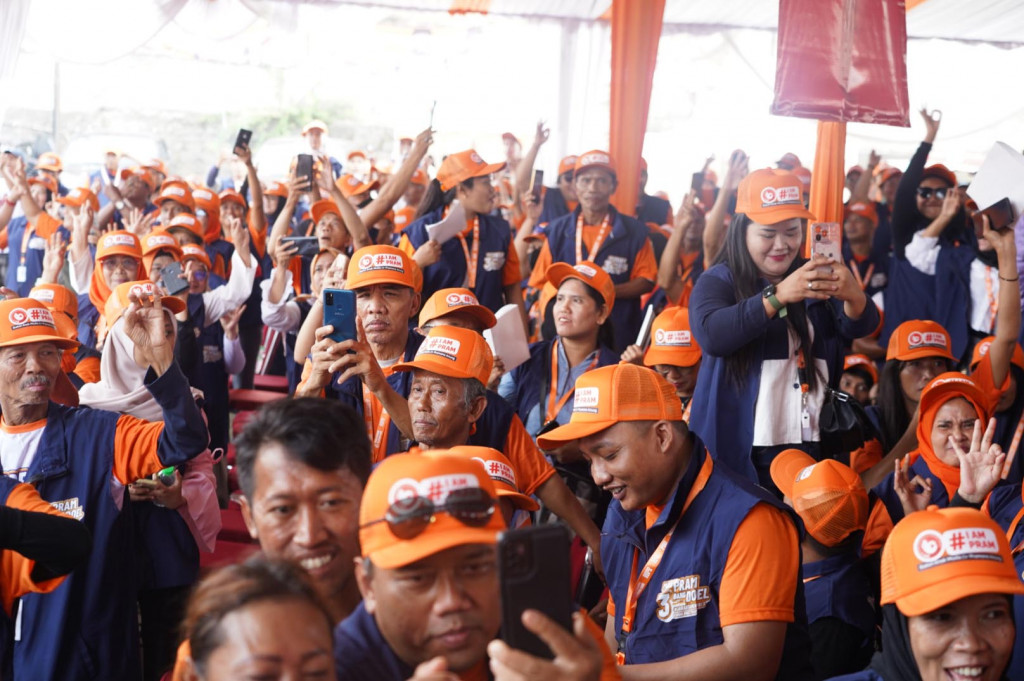 “Jadi kami yang jelas pokoknya kalau bisa diatas 50 persen untuk Jakarta Selatan karena salah satu tempat pertarungan yang sengit di Jakarta Selatan,” ucap Pramono di kawasan Jagakarsa, Jakarta Selatan, Rabu, 13 November 2024.