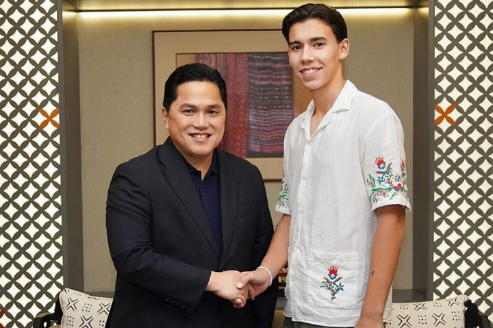 Ketua Umum PSSI Erick Thohir mengisyaratkan pihaknya akan segera memproses naturalisasi dua pemain berdarah Indonesia yaitu Tim Geypens dan Dion Markx yang diproyeksikan untuk membela Timnas Indonesia U-20 hingga senior.
