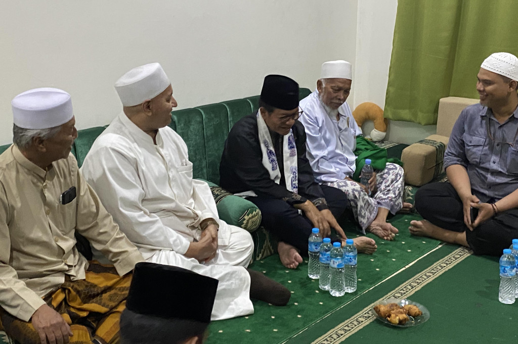 Politikus senior Partai Demokarsi Indonesia Perjuangan (PDIP) itu mengatakan bahwa pemerintah dapat hadir untuk membuat wisata religi semakin berkembang. Diantaranya memberikan akses trasportasi hingga fasilitas yang baik.