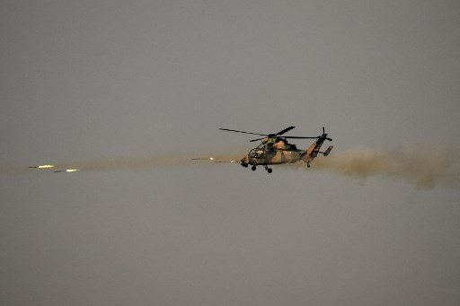 Puncak Latihan Gabungan Bersama Keris Woomera 2024 antara TNI dan Angkatan Pertahanan Australia (Australian Defense Force/ADF) dengan latihan penembakan amunisi tajam terintegrasi atau combine arms life fire exercise (Calfex) di Pusat Latihan Tempur 5 Marinir Baluran Situbondo, Jawa Timur, Sabtu, 16 November 2024.