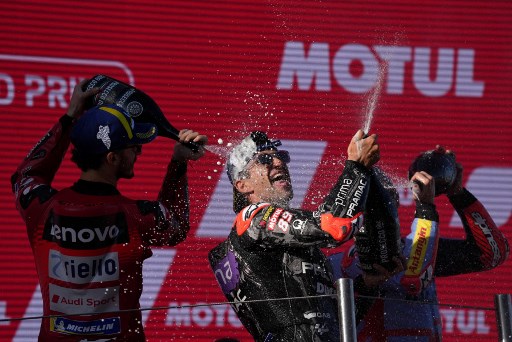Pembalap Prima Pramac, Jorge Martin merengkuh gelar juara MotoGP 2024, usai mengakhiri persaingan panjang dengan pembalap Ducati Lenovo Team, Francesco Bagnaia hingga balapan seri terakhir.