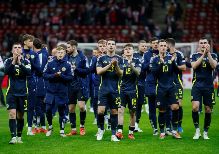 Di sisi lain, Polandia harus terdegradasi ke Liga B UEFA Nations League musim depan setelah hanya mampu mengumpulkan empat poin dari enam pertandingan.