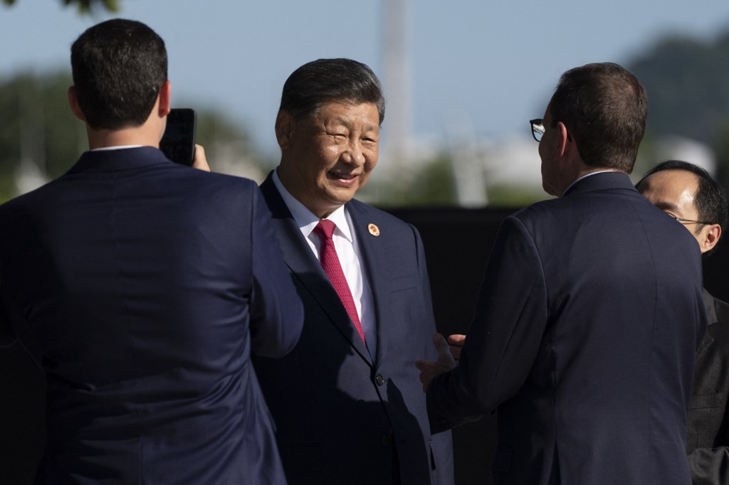 Presiden Tiongkok Xi Jinping menyebut negaranya telah berhasil mengentaskan kemiskinan untuk 800 juta orang di Negeri Tirai Bambu tersebut.